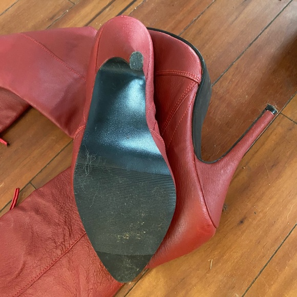 Red thigh high spike heal leather boots fetish - Picture 5 of 6